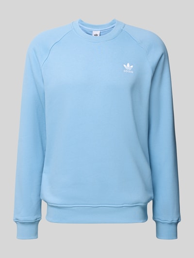Produktfoto, Herren Sweatshirt mit Label-Stitching von adidas Originals in Hellblau, Baumwoll-Mix, Lockerer Schnitt, gerippte Abschlüsse, Rundhalsausschnitt