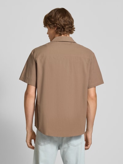 Calvin Klein Jeans Regular Fit Freizeithemd mit Brusttasche Sand 5