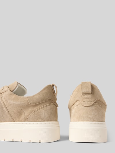 Produktfoto, Sneaker mit Schnürverschluss von Antony Morato aus beigem Leder mit strukturierter Sohle und Label-Detail, Rückansicht.