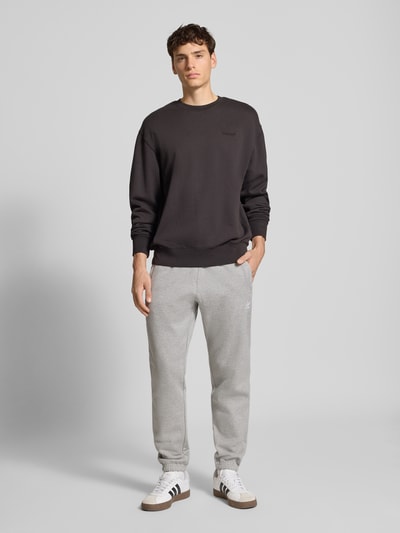 adidas Originals Sweatpants mit elastischem Bund Hellgrau Melange 1