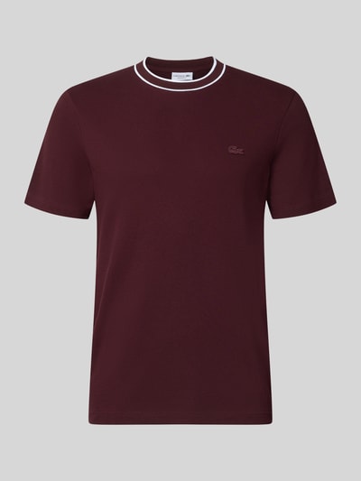 Productfoto, regular fit t-shirt uit katoenmix van Lacoste, Heren t-shirt, effen donkerrood met witte kraagdetails, gladde textuur