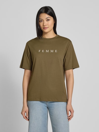 Selected Femme T-shirt o kroju oversized z nadrukiem z logo model ‘VILJA’ Oliwkowy 4