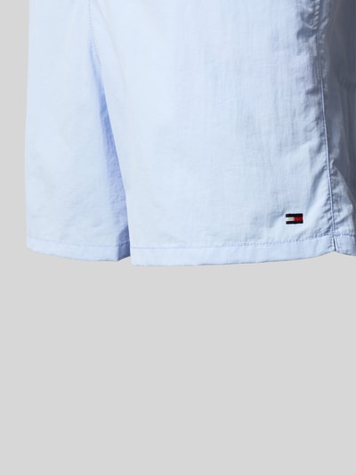 Tommy Hilfiger Regular Fit Badeshorts mit Logo-Stitching Hellblau 2