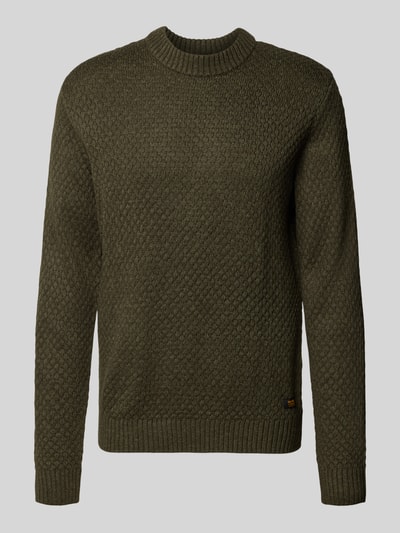 Produktfoto, olivgrüner Regular Fit Strickpullover aus Baumwoll-Mix Modell 'BLAKE' von JACK & JONES, fein strukturierte Oberfläche, elastische Abschlüsse, Rückenlänge 68 cm, Ärmellänge 69 cm