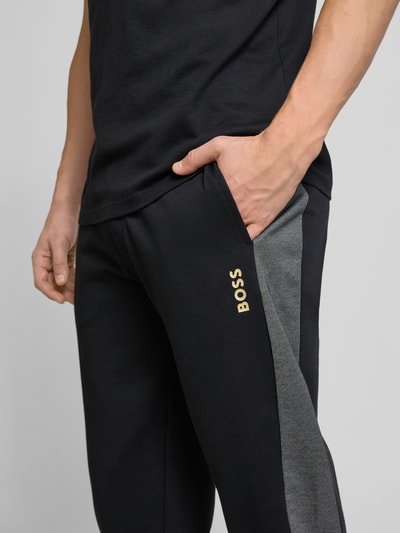 BOSS Relaxed fit sweatpants met labelprint Zwart - 3