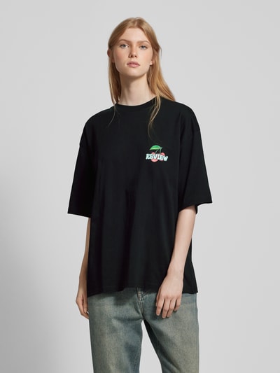 Review T-shirt o kroju oversized z nadrukiem z logo Czarny 4