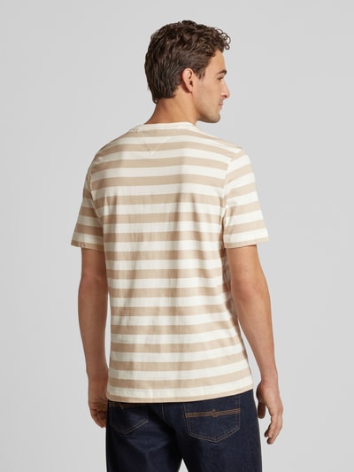 Tommy Hilfiger Slim Fit T-Shirt mit Rundhalsausschnitt Sand 5