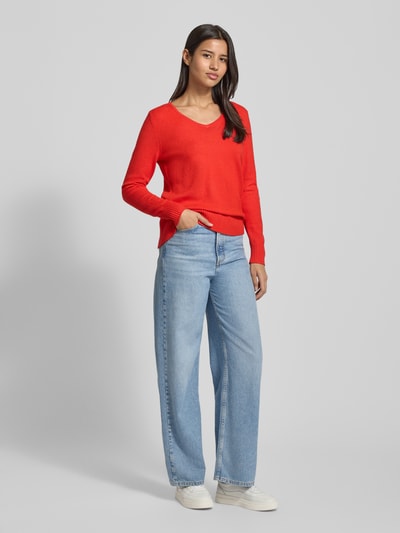 Christian Berg Woman Strickpullover aus Viskose-Mix mit V-Ausschnitt Hellrot Melange 1