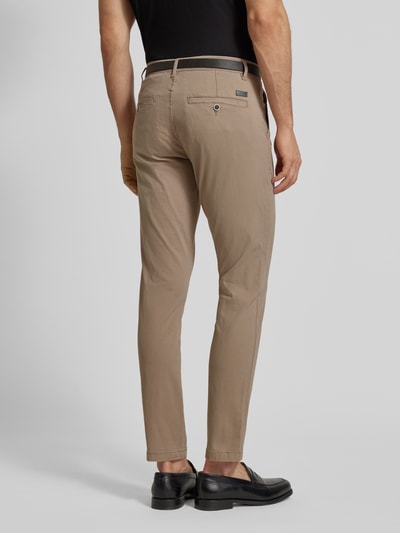 Lindbergh Regular Fit Chino mit Gürtel Sand 5