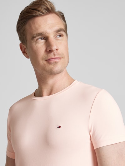 Tommy Hilfiger T-Shirt mit Label-Stitching Pink 3