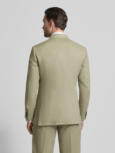 Männermodel trägt Slim Fit Sakko aus Viskose Modell 'Joachim' von Tiger Of Sweden in hellem Beige, strukturierte Oberfläche, Ganzkörperansicht Rückansicht. Sakko mit Reverskragen, Knopfverschluss, Eingrifftaschen, Rückenlänge 78 cm, Schulterbreite 44 cm, Ärmellänge 65 cm.