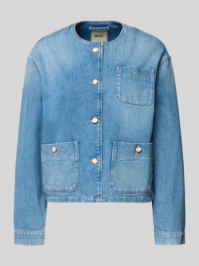 Produktfoto, Jeansjacke mit Rundhalsausschnitt Modell 'Paris' von Brax in Hellblau, Baumwoll-Elasthan-Mix, Knopfleiste, aufgesetzte Taschen
