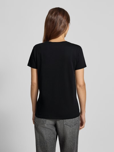 Guess T-shirt z nadrukiem z motywem model ‘TIGER FACE’ Czarny 5