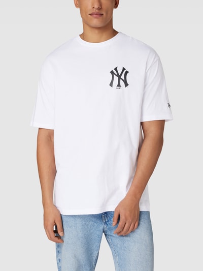 New Era T-Shirt mit floralem Stitching Weiss 4