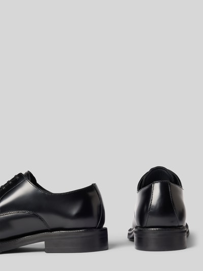 Produktfoto, glänzend schwarze Schnürschuhe aus echtem Rindsleder Modell 'BOBBY' von Selected, glatte Oberfläche, Herren Schnürschuhe