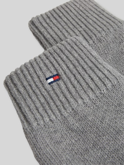 Tommy Hilfiger Rękawiczki z mieszanki bawełny i kaszmiru model 'ESSENTIALS FLAG' Średnioszary melanż 2