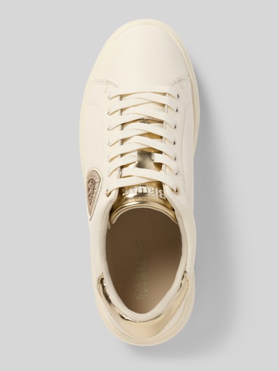 Produktfoto, Sneaker mit Label-Detail Modell 'VENUS' von Blauer USA, Leder-Mix, abgerundete Spitze, strukturierte Sohle, Schnürverschluss, cremefarbene Oberfläche, goldene Label-Details, Absatzhöhe 4 cm, Schafthöhe 8 cm, Schaftweite 9 cm