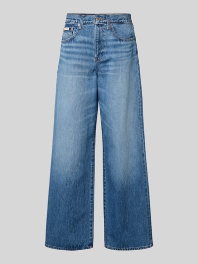 Produktfoto, Wide Fit Jeans mit Label-Detail von Calvin Klein Jeans aus reiner Baumwolle im Used-Look, blaue Denimoptik, Bundweite 38 cm, Innenbeinlänge 80 cm