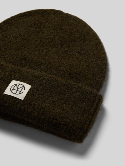 MSCH Copenhagen Czapka beanie z domieszką wełny z alpaki z naszywką z logo Oliwkowy melanż 2