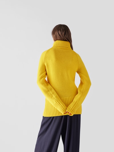 Victoria Beckham Rollkragenpullover mit Label-Stitching Gelb 5