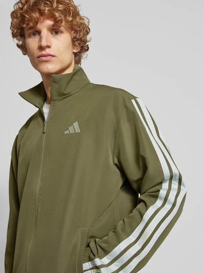 ADIDAS SPORTSWEAR Trainingsanzug mit labeltypischen Streifen Oliv 3