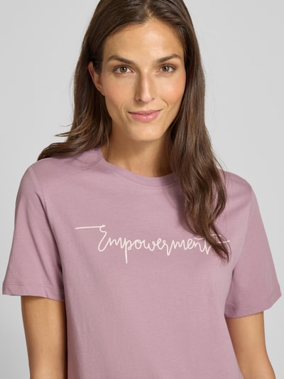 Vila T-Shirt mit Rundhalsausschnitt Modell 'SYBIL EMPOWERMENT' Mauve 3