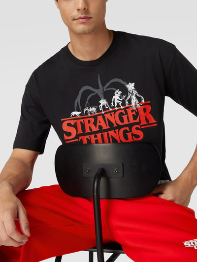 CHAMPION T-shirt z nadrukiem — Champion x Stranger Things Metaliczny czarny melanż 3