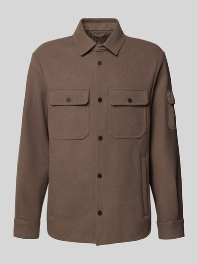 Produktfoto, Regular Fit Hemdjacke mit Kentkragen und Brusttaschen von Armani Exchange in Braun, glatte Textur, Knopfleiste, Herrenmode