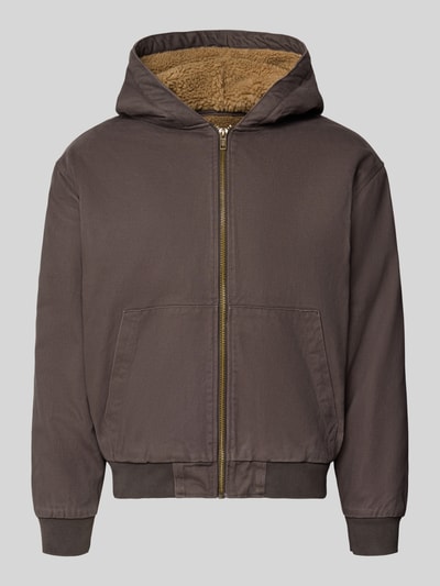 Produktfoto, Regular Fit Jacke aus reiner Baumwolle Modell 'AXTON' von Redefined Rebel in Braun mit Kapuze, Kängurutasche und Reißverschluss.