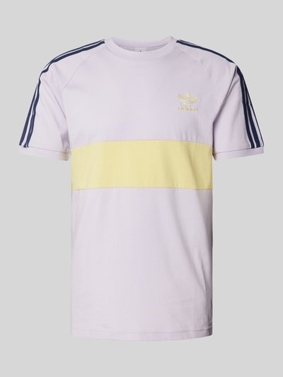 adidas Originals T-Shirt mit Logo-Stitching Flieder 2