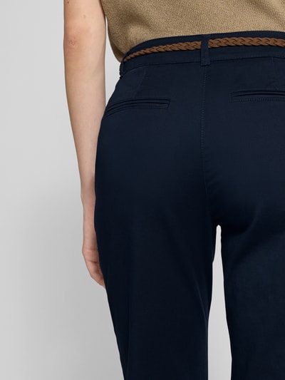 Christian Berg Woman Chino met paspelzakken aan de achterkant en riem Donkerblauw - 3