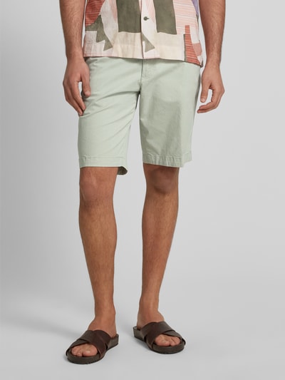 bugatti Regular fit korte chino met ceintuurlussen, model 'Flat' Groen - 4