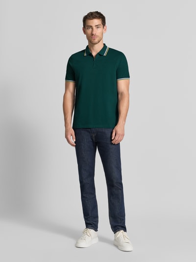 MCNEAL Slim Fit Poloshirt mit Kontraststreifen und Reißverschluss Neon Gruen 1