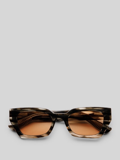 MessyWeekend Quadratische Sonnenbrille Modell 'LUNA' Mittelbraun 2
