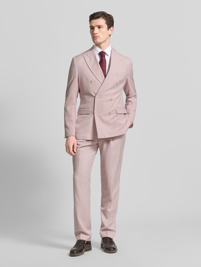 Männermodel trägt Slim Fit Anzugjacke mit Reverskragen von MCNEAL in Rosé mit doppelter Knopfleiste, Ganzkörperansicht von vorne.