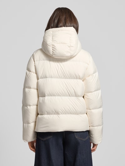 Tommy Hilfiger Kurtka puchowa o kroju slim fit z aplikacją z logo Biały 5
