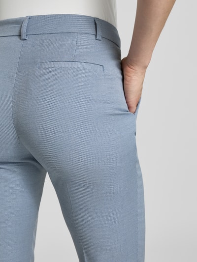 Christian Berg Woman Selection Slim Fit Stoffhose mit Strukturmuster Hellblau 3