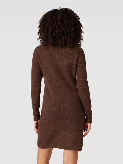 Pieces Knielange gebreide jurk met ronde hals, model 'ELLEN' Chocoladebruin - 5