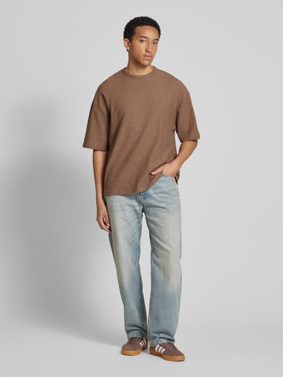 REVIEW T-shirt z fakturowanym wzorem Ziemisty brązowy 1