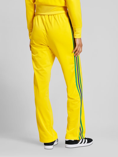 adidas Originals Regular Fit Trainingshose mit Label Stitching GELB 5