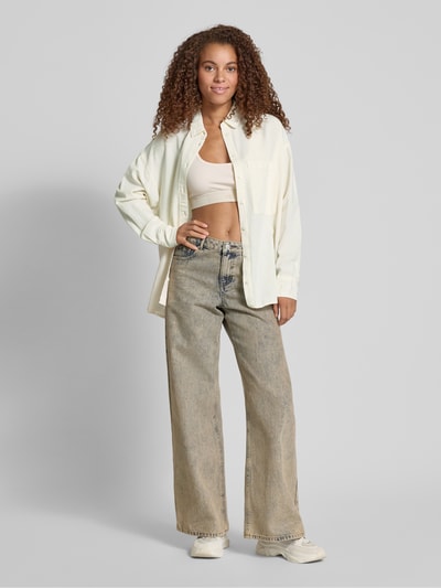 Review Bluse mit überschnittenen Schultern und Brusttasche Offwhite 1