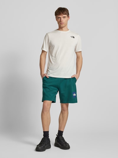 The North Face Regular Fit Sweatshorts mit Label-Print Dunkelgruen 1