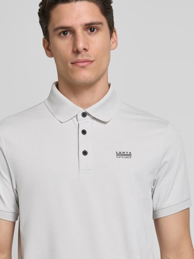 LUHTA Regular Fit Poloshirt mit Label-Print Modell 'KIVILAHTI' Hellgrau 3