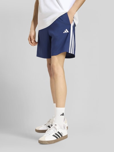 adidas Sportswear Regular Fit Sweatshorts mit Logo-Print Dunkelblau 4