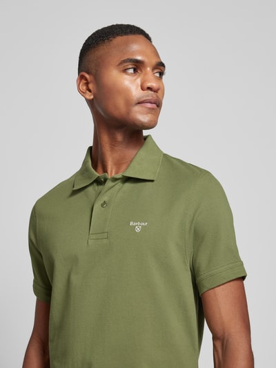 Barbour Slim Fit Poloshirt mit Label-Stitching Oliv 3