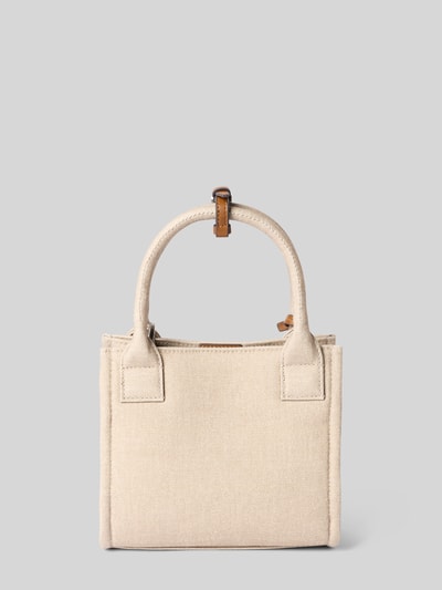 Produktfoto, Henkeltasche aus reiner Baumwolle mit Logo-Stitching von Marc O'Polo aus beigefarbenem Stoff mit glatter Textur auf grauem Hintergrund.