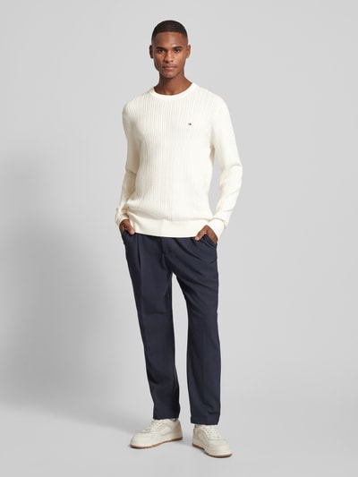 Tommy Hilfiger Slim Fit Strickpullover mit Fischgrät-Struktur Ecru 1