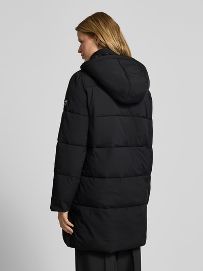Guess Jeans Płaszcz pikowany z kapturem i logo Czarny 5
