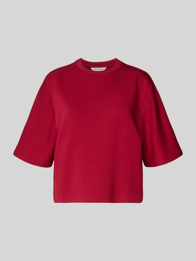 Produktfoto, czerwony damski t-shirt o kroju relaxed fit z okrągłym dekoltem, rękaw o dł. 1/2, model 'Maelee' od MSCH Copenhagen, długość tyłu w rozmiarze XS/S: 53 cm