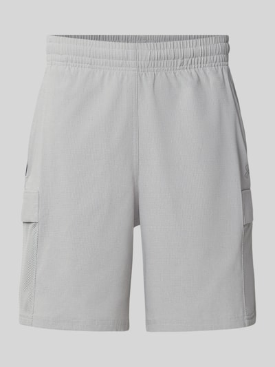 Under Armour Regular Fit Sportshorts mit Cargotasche Modell 'Unstoppable Airvent' Mittelgrau 2